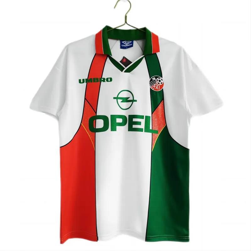 f2aa0641c5 Ireland 1994/96 Retro Soccer Jersey Away - Image 1